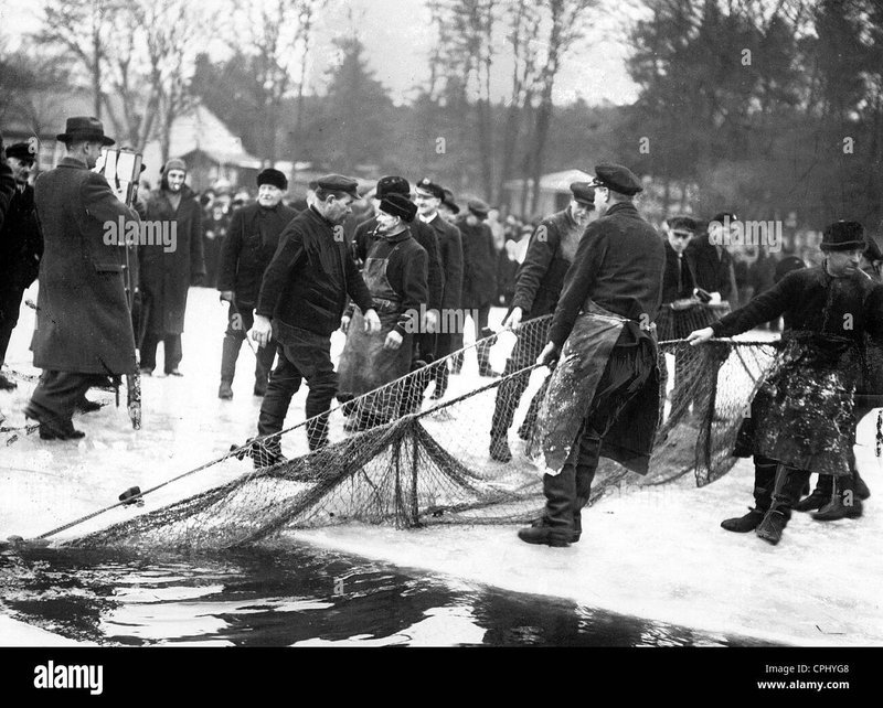Germany - ice fishing game